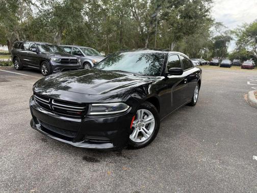 2016 Dodge Charger SE