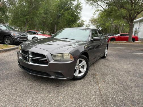 Granite Crystal Metallic Clearcoat 2013 Dodge Charger SE
