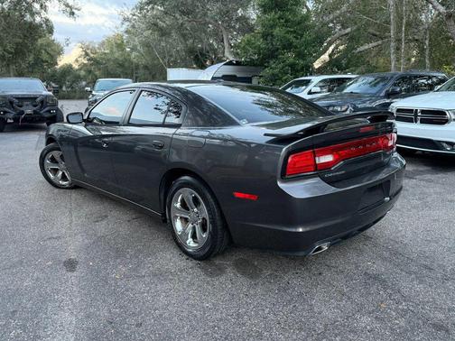 2014 Dodge Charger SE
