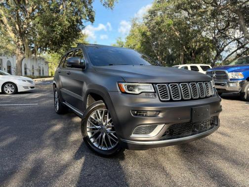 2017 Jeep Grand Cherokee Summit
