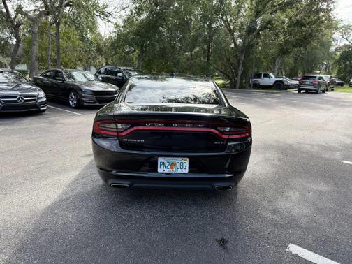 2016 Dodge Charger SXT
