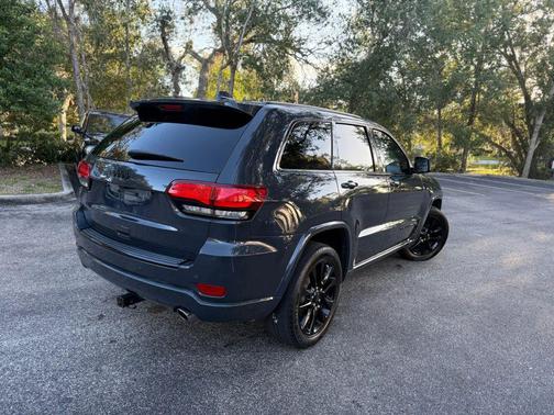 2017 Jeep Grand Cherokee Altitude