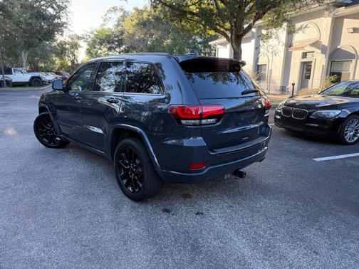 2017 Jeep Grand Cherokee Altitude