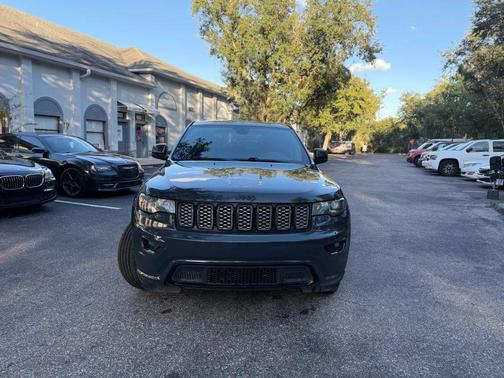 2017 Jeep Grand Cherokee Altitude