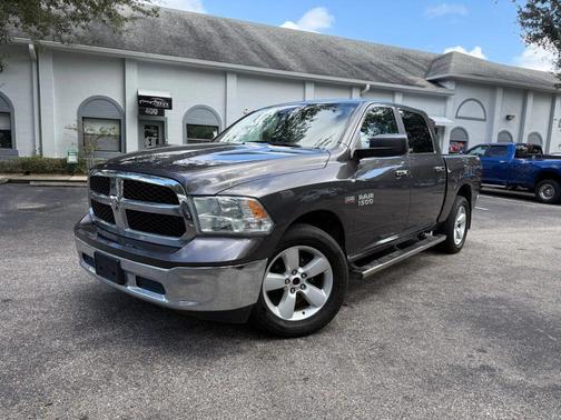 2017 RAM 1500 SLT