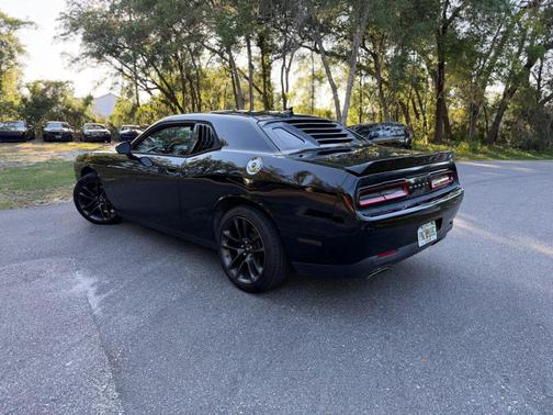 Pitch Black Clearcoat 2015 Dodge Challenger SXT Plus