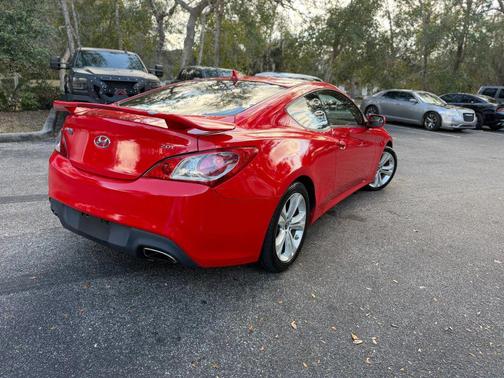 2011 Hyundai Genesis Coupe 2.0T