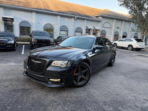 2018 Chrysler 300 S