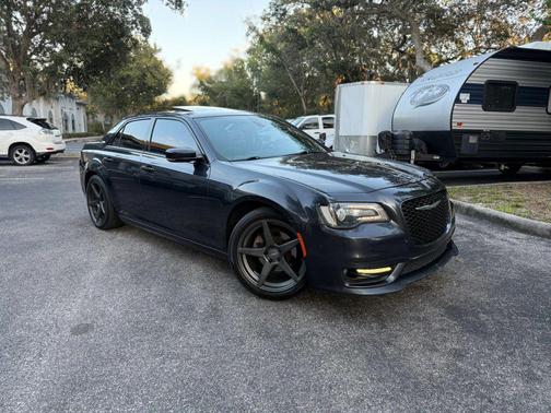 2018 Chrysler 300 S