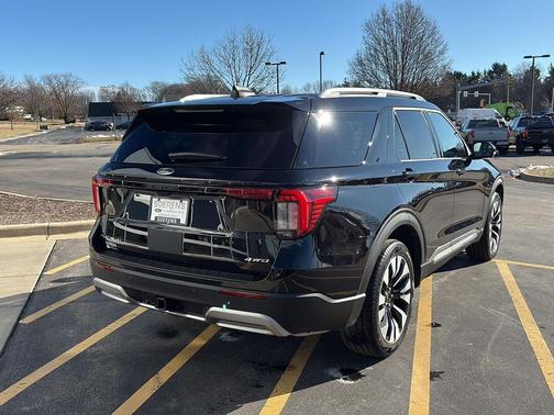 2025 Ford Explorer Platinum