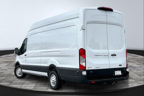 2025 Ford Transit-350 Base