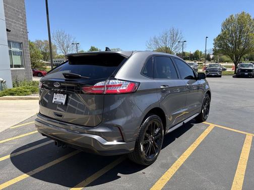 CARBONIZED GRAY 2024 Ford Edge ST Line