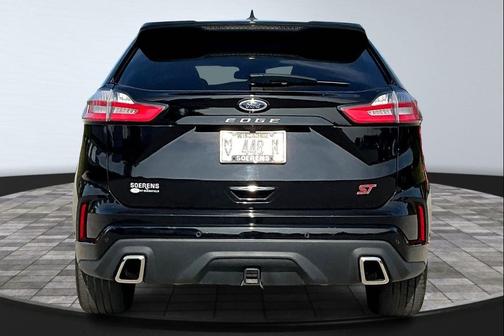2022 Ford Edge ST