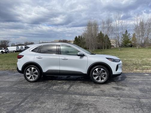2025 Ford Escape Platinum