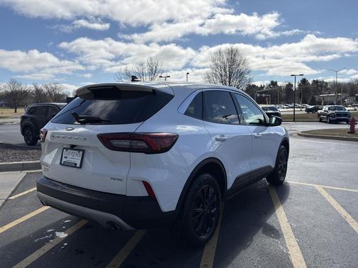 OXFORD WHITE 2024 Ford Escape Active