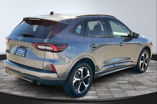 2023 Ford Escape ST-Line Elite