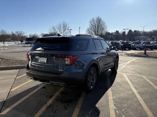 2026 Ford Explorer Active w/200A Pkg