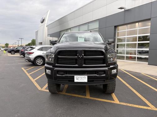 Brilliant Black Crystal Pearlcoat 2017 RAM 2500 Big Horn Crew Cab 4x4 6'4' Box