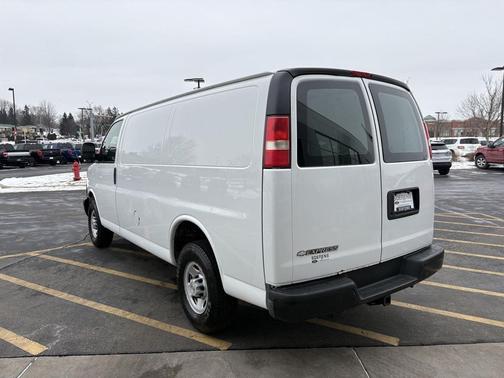2009 Chevrolet Express 2500 Base