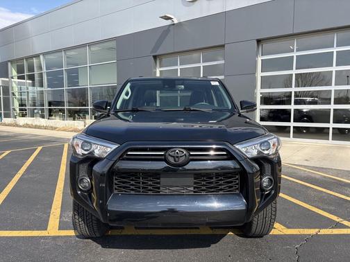 Midnight Black Metallic 2021 Toyota 4Runner SR5 Premium