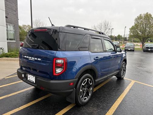 ATLAS BLUE METALLIC 2024 Ford Bronco Sport Outer Banks