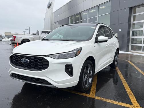 2023 Ford Escape ST-Line Select