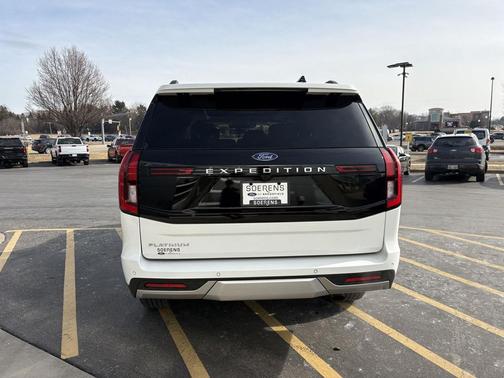 2025 Ford Expedition Platinum