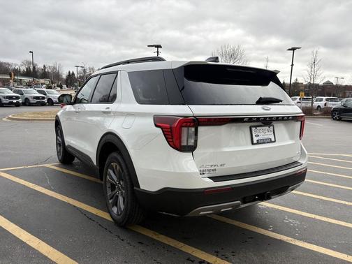 2026 Ford Explorer Active w/200A Pkg