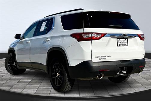 2021 Chevrolet Traverse LT Cloth