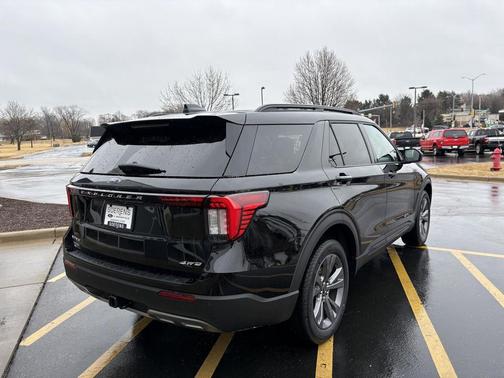 2026 Ford Explorer Active w/200A Pkg