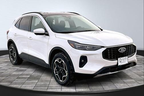 2026 Ford Escape Platinum