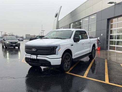 2025 Ford F-150 Lightning Flash