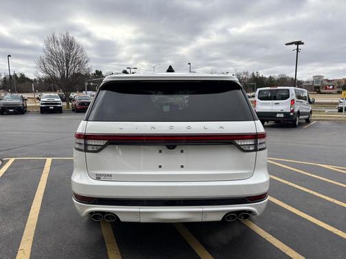PRISTINE WHITE MET 3C 2025 Lincoln Aviator Reserve AWD