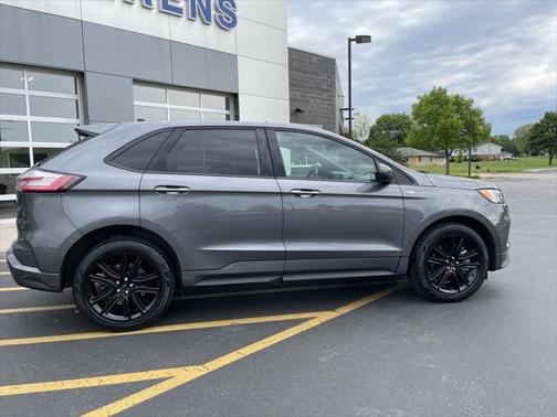2022 Ford Edge ST Line