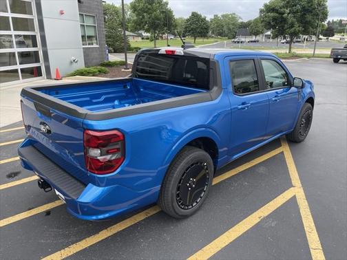 2025 Ford Maverick Lobo Standard