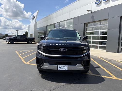Agate Black Metallic 2026 Ford Expedition Platinum