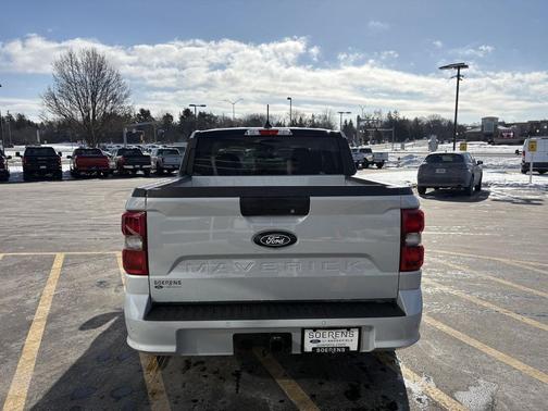 SPACE WHITE METALLIC 2026 Ford Maverick Lobo Standard