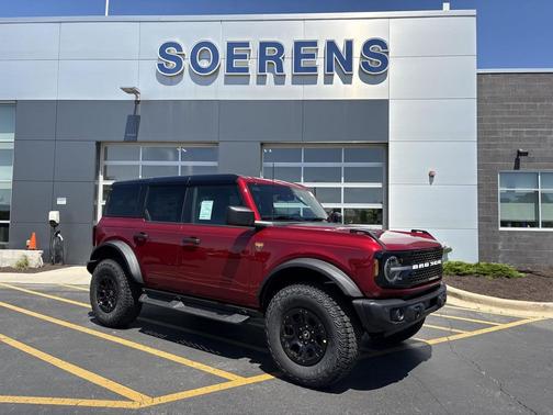 RUBY RED MET TNTD CLEARCOAT 2026 Ford Bronco Badlands