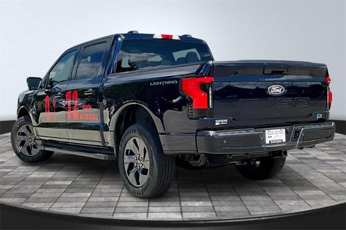 2025 Ford F-150 Lightning Flash