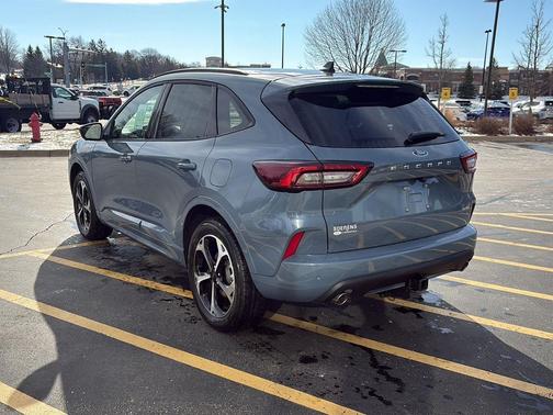 2026 Ford Escape ST-Line Elite