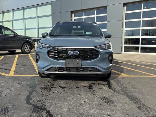 2026 Ford Escape ST-Line Elite