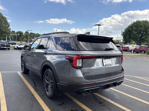Carbonized Gray Metallic 2026 Ford Explorer ST