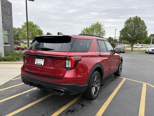 RAPID RED MET TINTED CC 2026 Ford Explorer ST