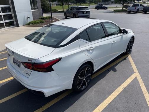 2023 Nissan Altima SR Intelligent AWD