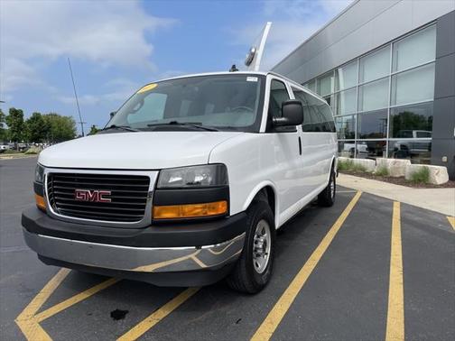2017 GMC Savana 3500 LT