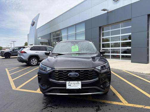 AGATE BLACK METALLIC 2025 Ford Escape ST-Line