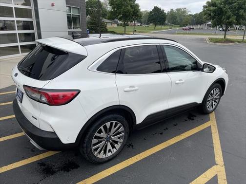 2020 Ford Escape Titanium