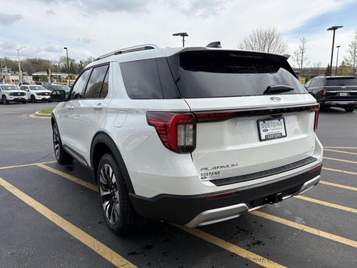 Star White Metallic Tri-Coat 2026 Ford Explorer Platinum
