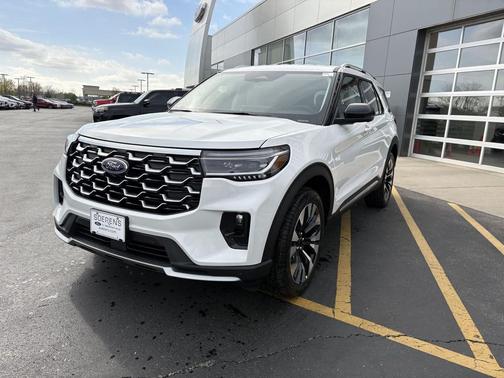Star White Metallic Tri-Coat 2026 Ford Explorer Platinum