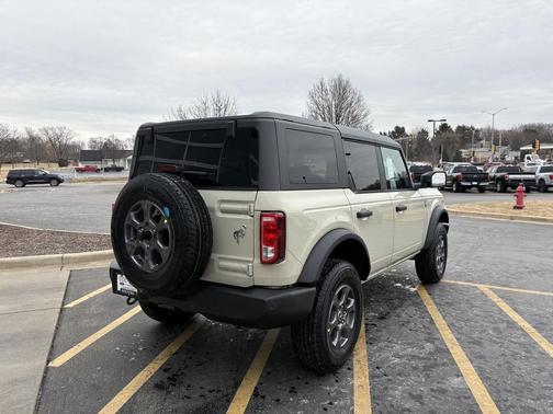 DESERT SAND 2026 Ford Bronco Big Bend